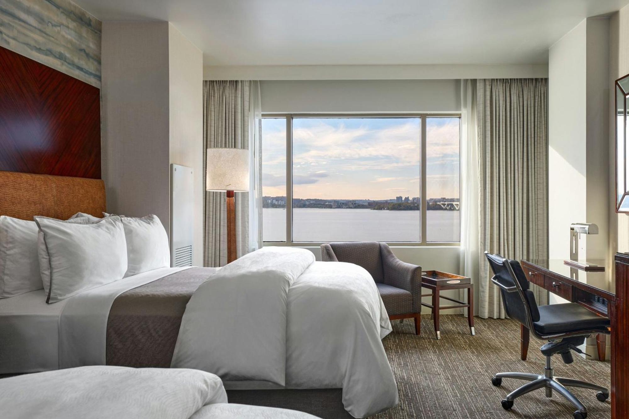 The Westin Washington National Harbor Hotel Bagian luar foto