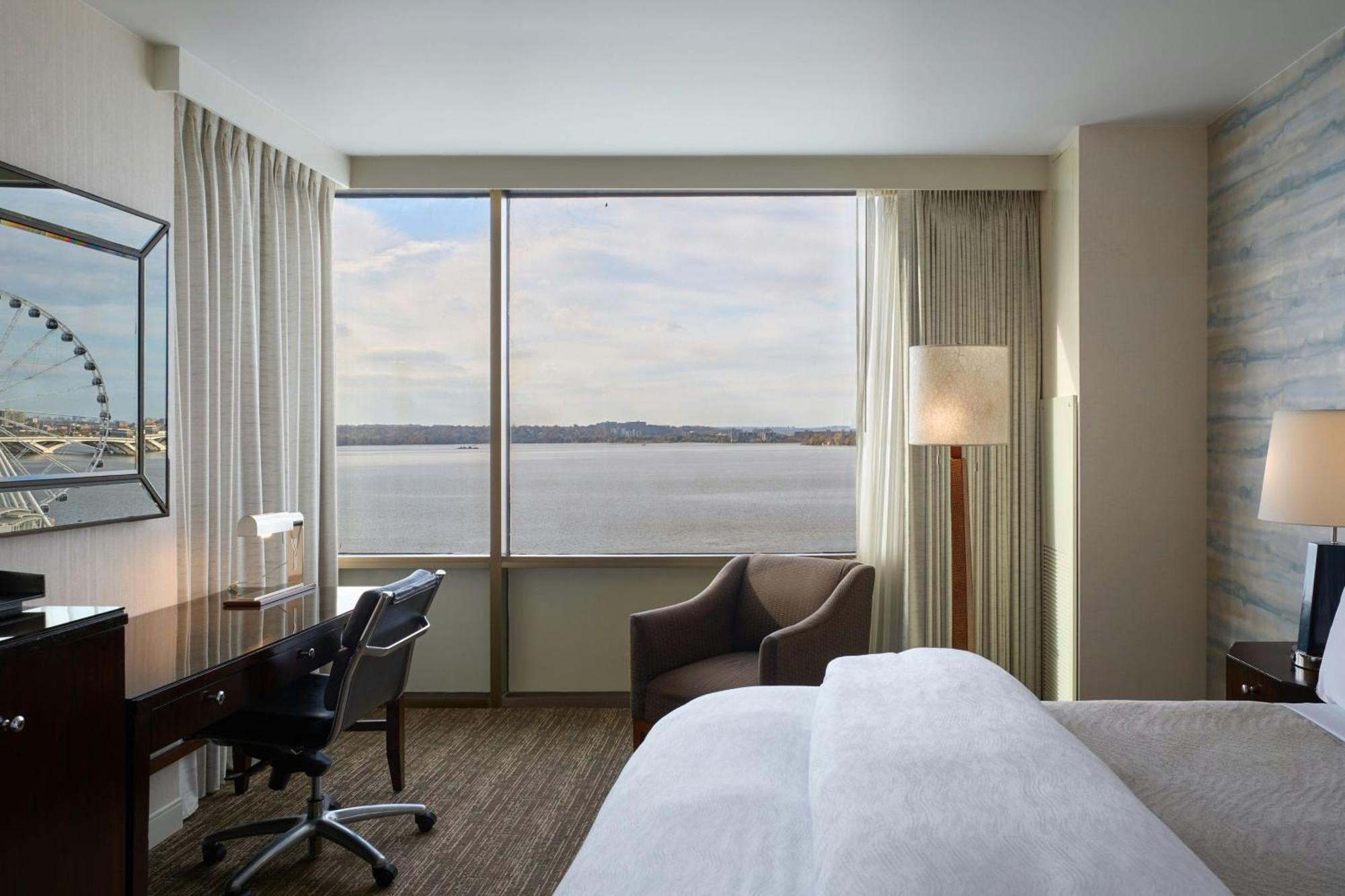 The Westin Washington National Harbor Hotel Bagian luar foto