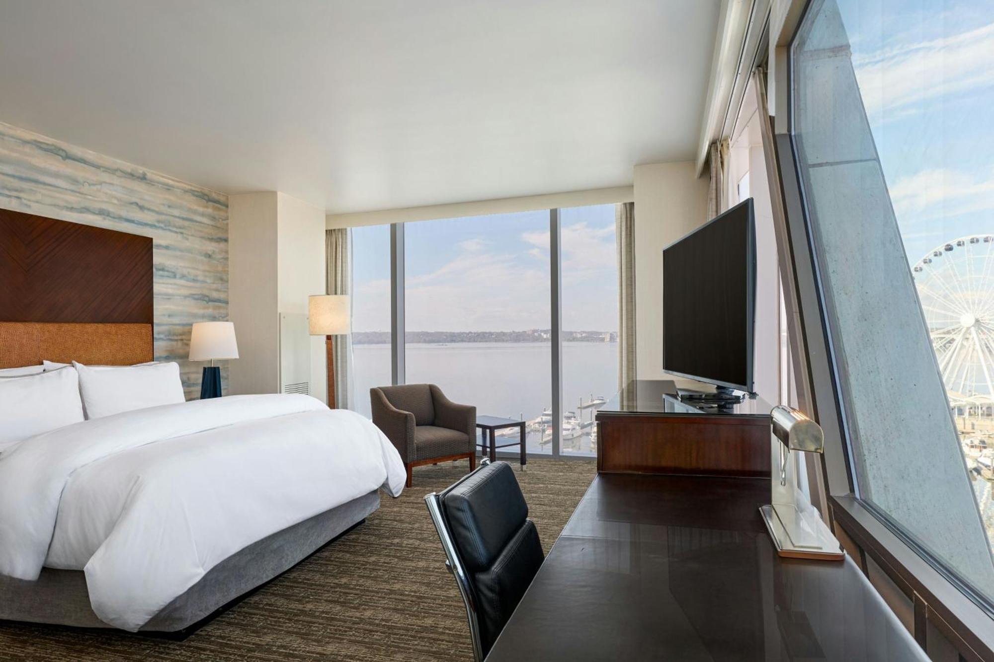 The Westin Washington National Harbor Hotel Bagian luar foto